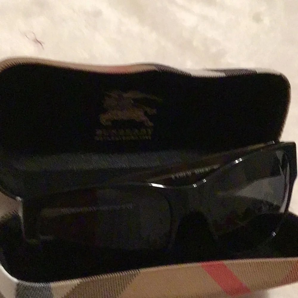 Burberry Sunglasses - Picture 7 of 13